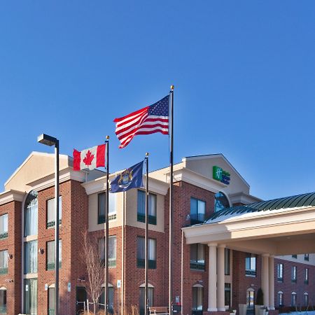 Holiday Inn Express & Suites Detroit - Novi By Ihg Экстерьер фото