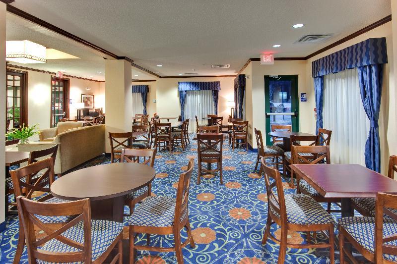 Holiday Inn Express & Suites Detroit - Novi By Ihg Экстерьер фото