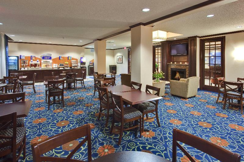 Holiday Inn Express & Suites Detroit - Novi By Ihg Экстерьер фото