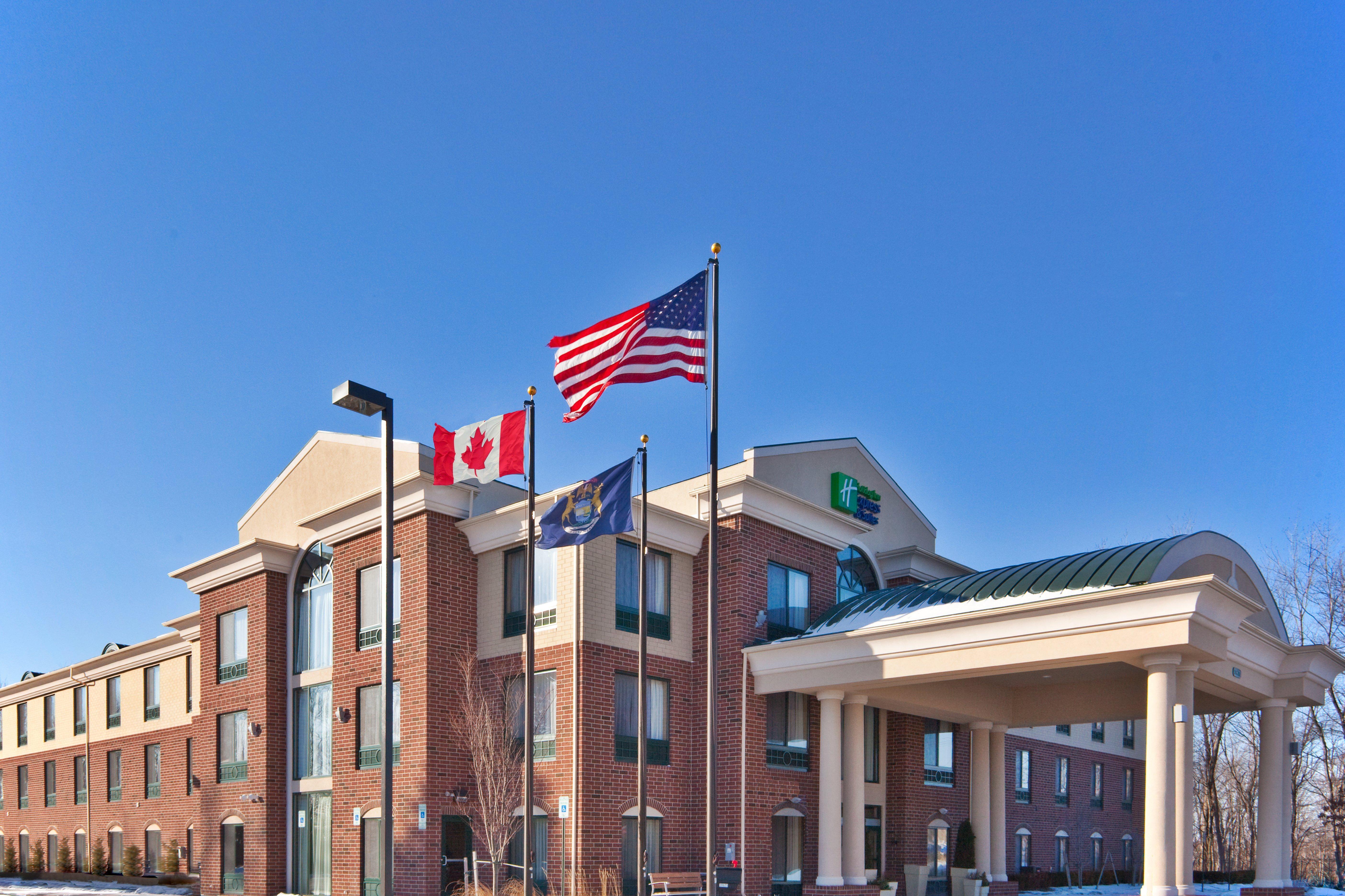 Holiday Inn Express & Suites Detroit - Novi By Ihg Экстерьер фото