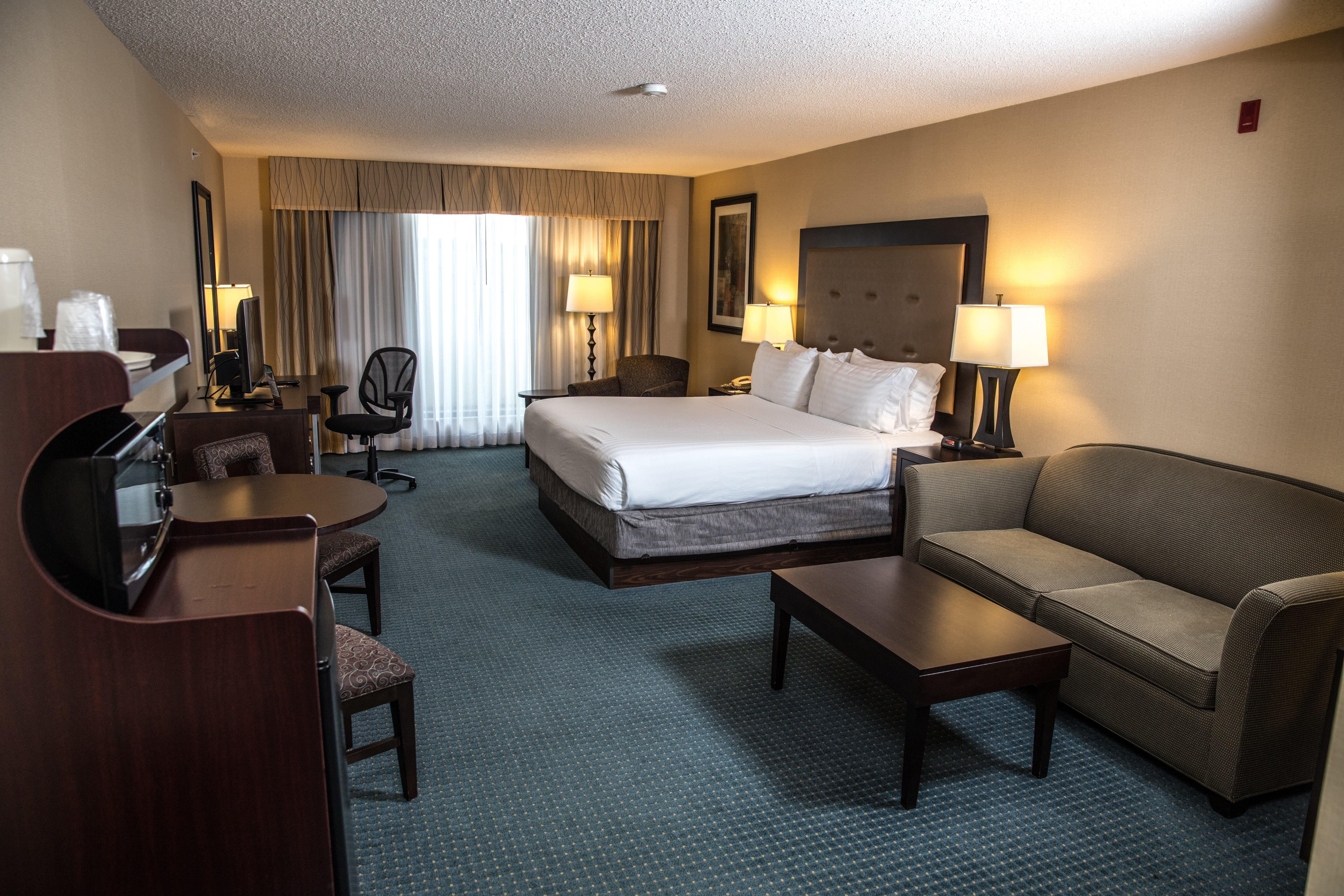 Holiday Inn Express & Suites Detroit - Novi By Ihg Экстерьер фото