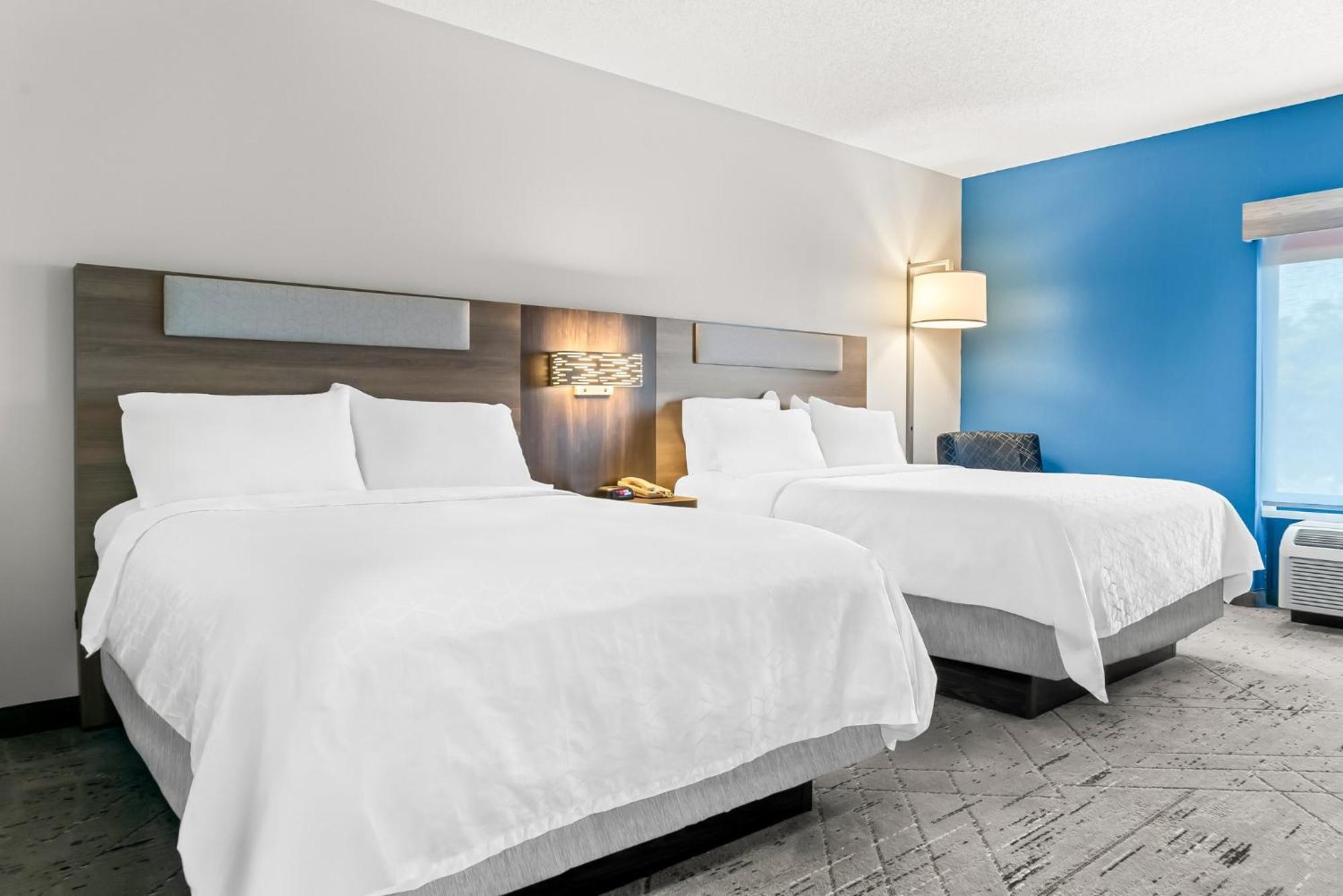 Holiday Inn Express & Suites Detroit - Novi By Ihg Экстерьер фото