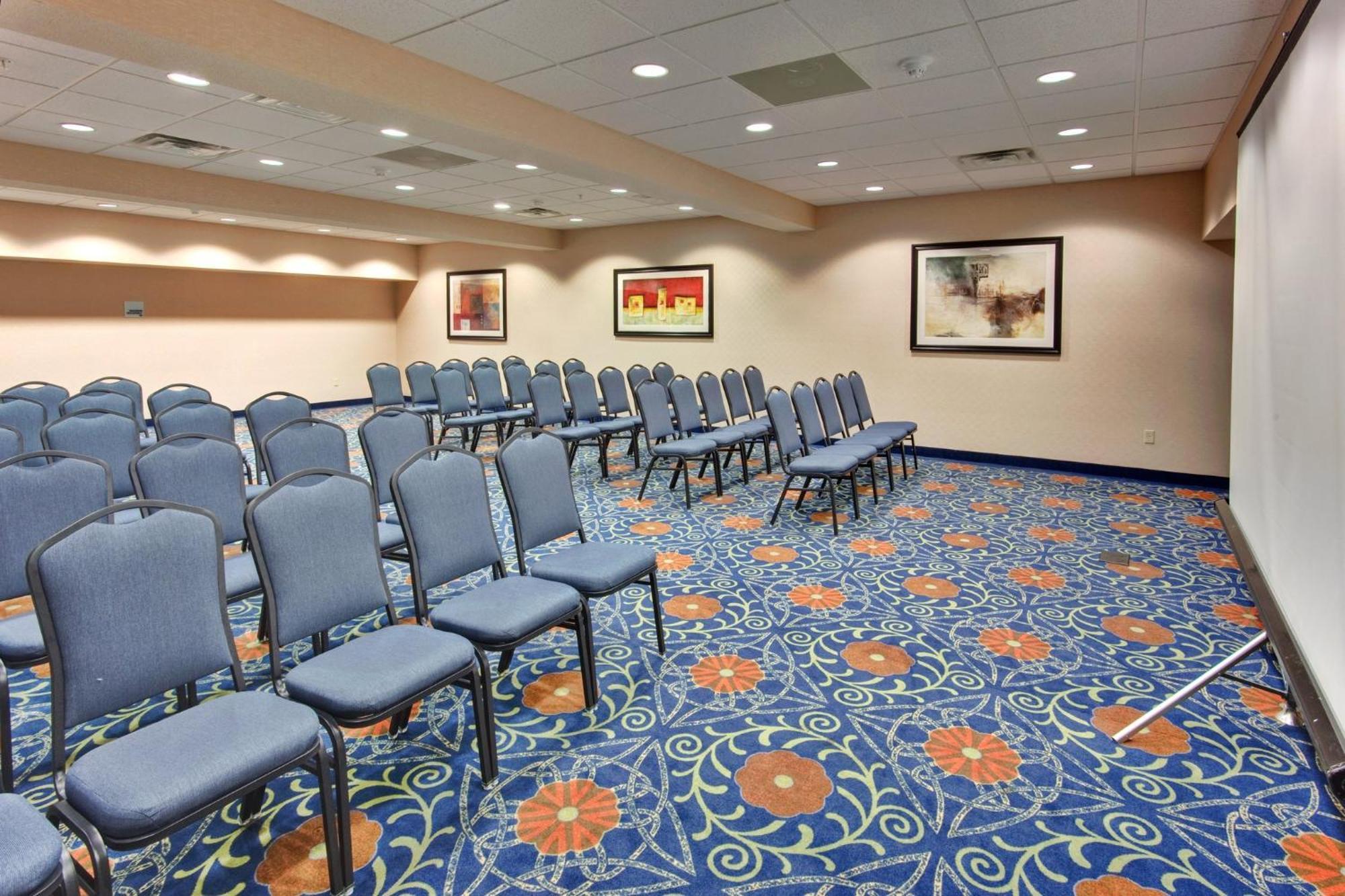 Holiday Inn Express & Suites Detroit - Novi By Ihg Экстерьер фото