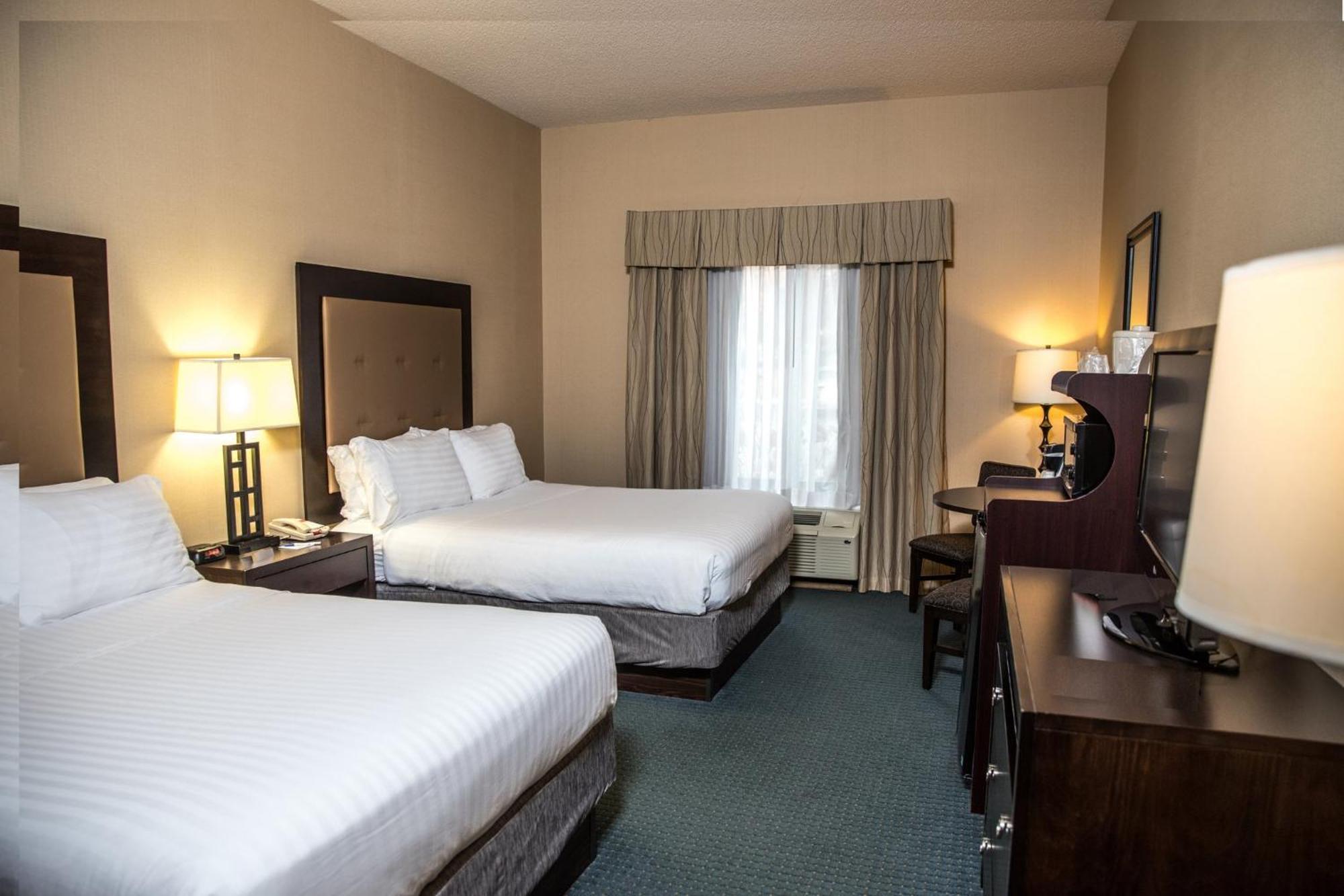 Holiday Inn Express & Suites Detroit - Novi By Ihg Экстерьер фото