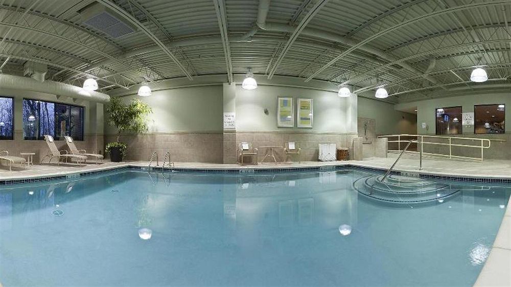 Holiday Inn Express & Suites Detroit - Novi By Ihg Экстерьер фото