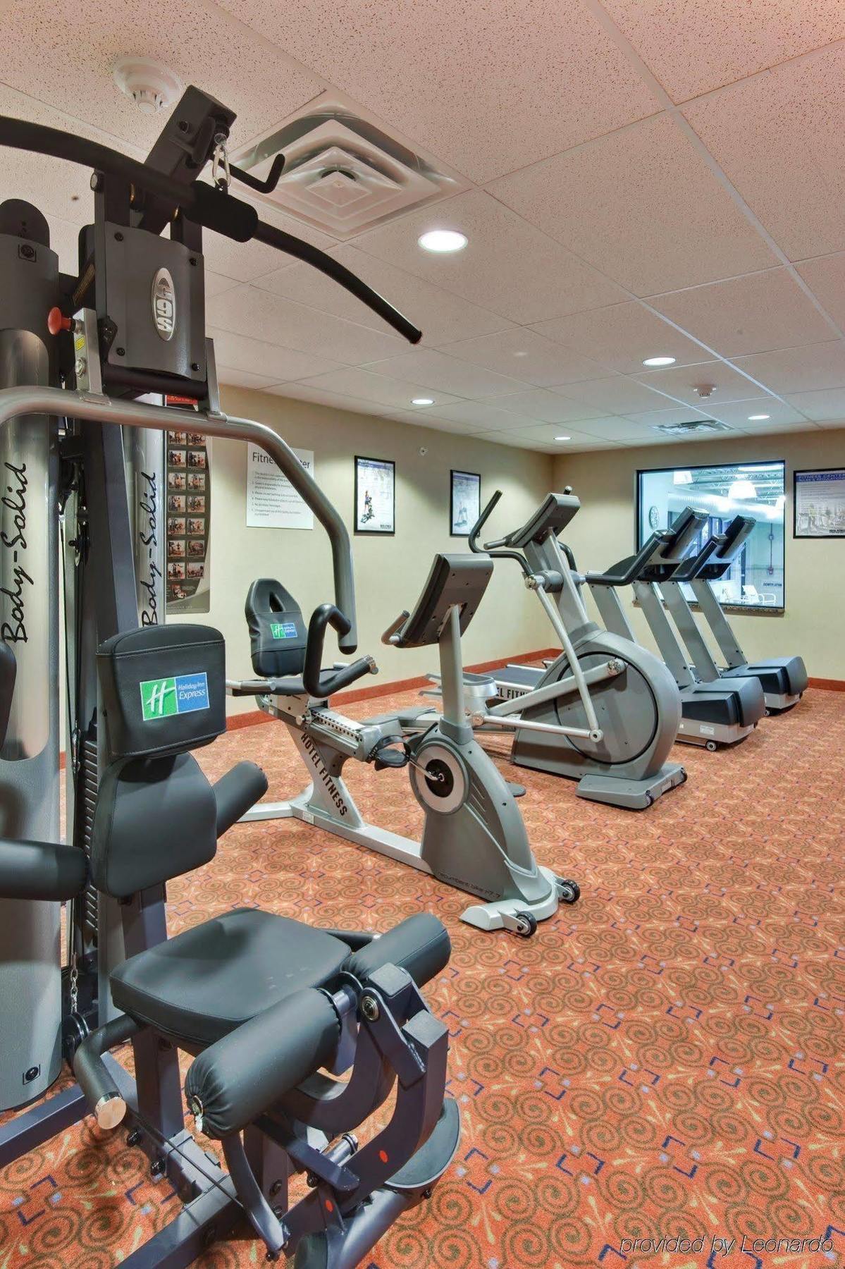 Holiday Inn Express & Suites Detroit - Novi By Ihg Экстерьер фото