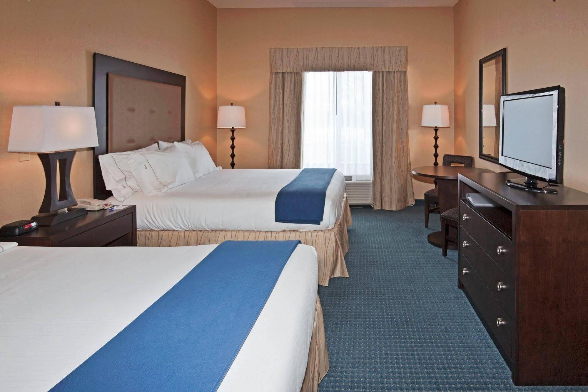 Holiday Inn Express & Suites Detroit - Novi By Ihg Экстерьер фото